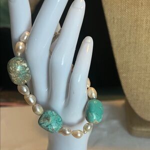 Elegant Turquoise and Pearl Bracelet